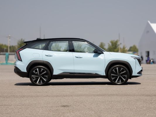 230km/h 4車輪ドライブ電気自動車Geely極度のRuiはハイブリッド車のプラグを差し込む