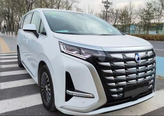 Denza D9は雑種の電気自動車4の車輪ドライブMPV 1.5Tエンジン139HP 180km/Hで差し込む