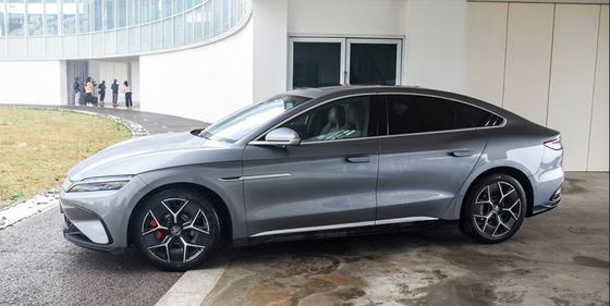 BYDハンの高性能の電気自動車