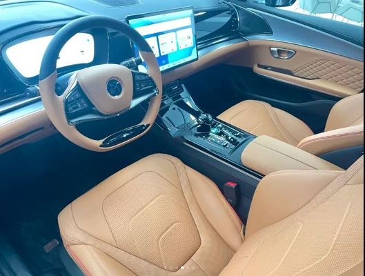 BYDハンの中型の電気自動車