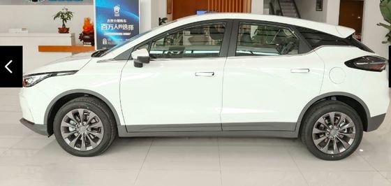 400km/550km密集した電気SUV Geelyの幾何学Cのブルーベリー純粋なEVの車