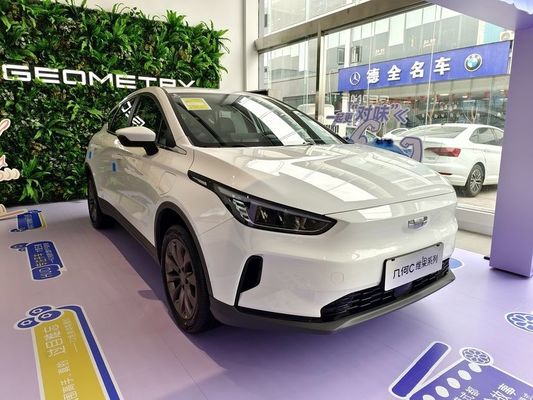400km/550km密集した電気SUV Geelyの幾何学Cのブルーベリー純粋なEVの車