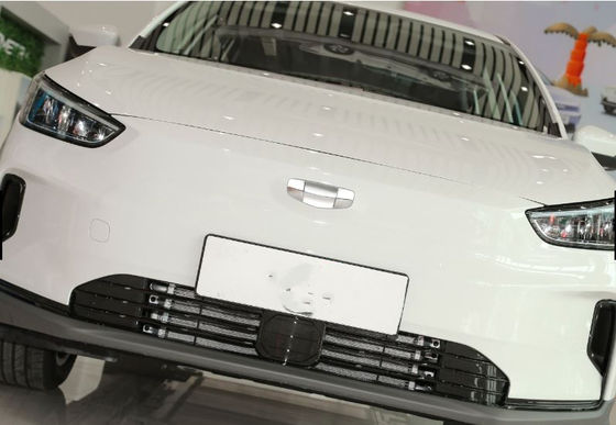 400km/550km密集した電気SUV Geelyの幾何学Cのブルーベリー純粋なEVの車