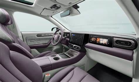 大人のための自動車高速電気自動車SUV新しいエネルギーLingpao C11