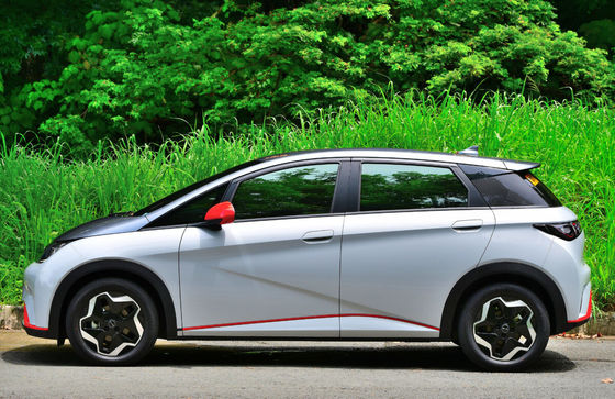BYDのイルカ2022の純粋な電気自動車5のドア150km/H 2700mmのホイールベース
