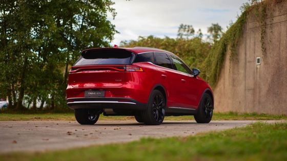 635kmの高性能の電気自動車