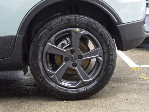 SUV ECOの友好的な電気自動車のGeelyの小さい幾何学E 320km 401km 5つのドア5 Seaters