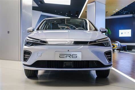 Feifanの驚嘆ER6は車輪自動高速SUV EV車FWD 4の長期