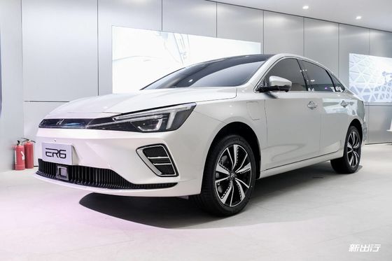 Feifanの驚嘆ER6は車輪自動高速SUV EV車FWD 4の長期