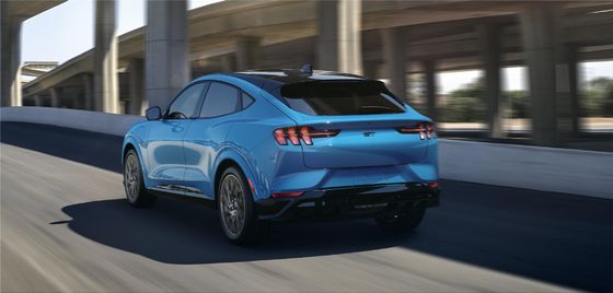 フォードの中型の電気自動車車の長い電池の寿命200km/Hの最高速度