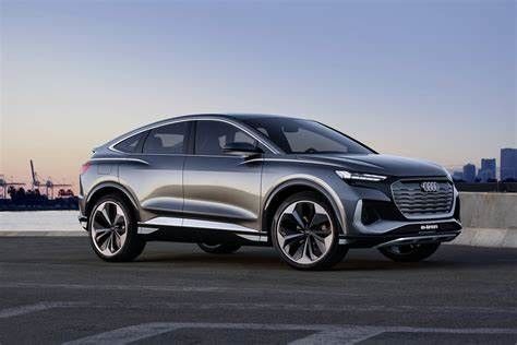 160km/h大きい電気自動車のAudi Q4 E-Tron 5の座席5ドアの電気自動車