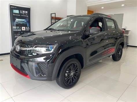 左手のDongfeng電気SUV FWD新しいエネルギー自動車車100km/h