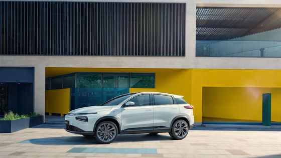 長距離の中型の電気自動車XIAOPENG G3i大人のための460km - 520kmの範囲