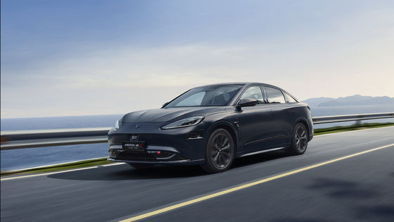 ARCFOX S小さい電気SUV車500kmの範囲FWDの左手のステアリング車