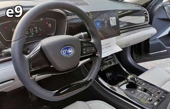 BYD E9の大きい電気自動車の高級セダンの左手ドライブ185km/h 506km範囲