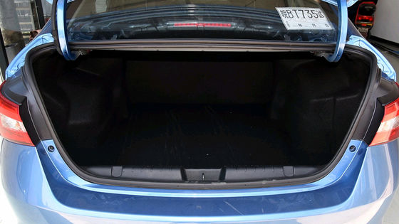 Chery Arrizo Eの純粋な電気自動車は速くSUV車5のSeater 4のドア401kmの範囲を満たす