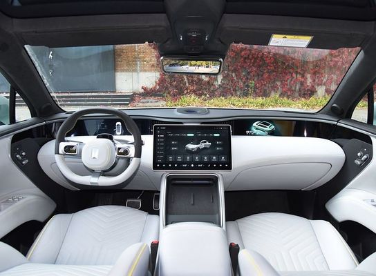 4ドア5のSeaterの大きい電気自動車のAvita 11 555kmの範囲200km/hの最高速度