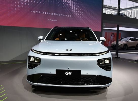 Xpeng G9贅沢な大型の電気SUV 5 Seater 702kmの範囲200km/Hの最高速度