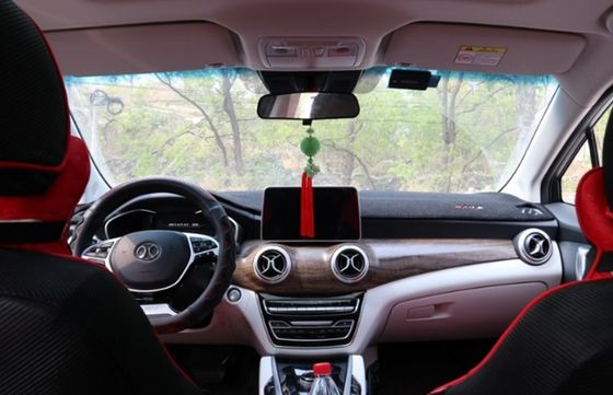 R600とBAIC電気SUV秒針北京EU5は左手ドライブ車を使用した