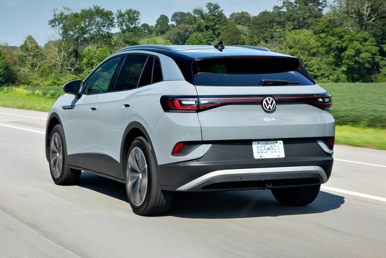 VW ID 4X 4の車輪ドライブ電気自動車160km/HはEV贅沢なSUV 310NMのトルクを密集させる