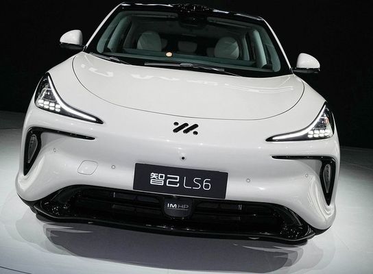 Zhiji LS6 最大動力 575kW 全電動自動車 最高速度 252kmph 電動スポーツ車両