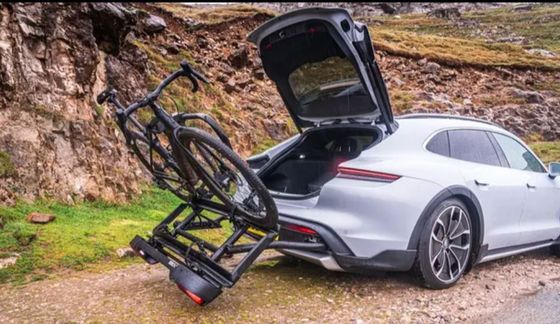 最も完全な高速電気自動車 - ポルシェ・テイカン・クロス・トゥリスモ 最速220km/h 新エネルギー自動車