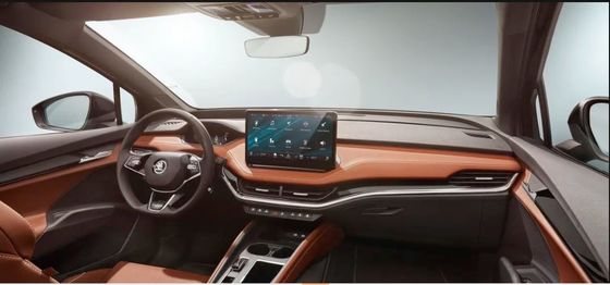 スコダ エニーク iv80 82kWh バッテリー 単機 後輪駆動電動車