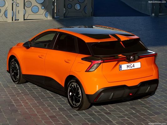 新エネルギー2024最も熱い純電気自動車 250N.m トークマックス 986l エクストラ大きなトランクスペース