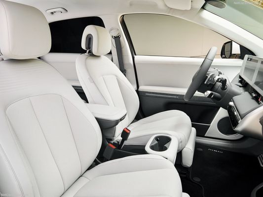 ハインダイ Ioniq5の全電動車新作 魅力的で未来的なデザイン 430kmの走行距離