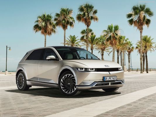 ハインダイ Ioniq5の全電動車新作 魅力的で未来的なデザイン 430kmの走行距離