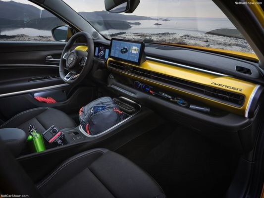 小型コンパクトファミリー専用 全電動クロスオーバー SUV ジップ アベンジャー WLTP400km