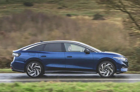 フォルクスワーゲンID 7 新型 エンジニアリング 車両 155max速度 204PS馬力