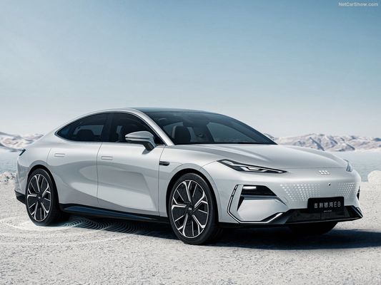 ジーリー ギャラクシー E8 Ev 電動車 2024 550Kw マックス 新エネルギー 自動車 セダン 1 モーター 190km/H マックススピード
