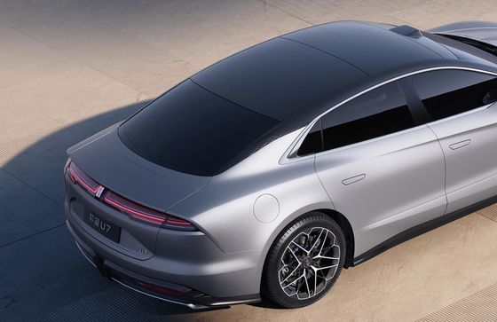 2024年 新型電動車 BYD ヤンワングU7 セダン 風力抵抗 Cd 0.195 240Kw モーターパワー