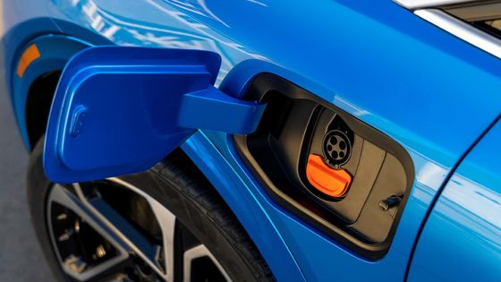 プレセール 格安な全電動SUV 2024 シェブロレ・エクイノックス EV NEDC 450km 選択可能な運転モデル