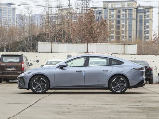 2024純電動ハッチバック ドンフェン eπ 007 電動車 走行距離530km