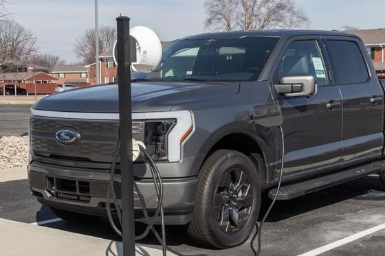 電気自動車 フォード F-150 ライト 純粋な電気ピックアップ