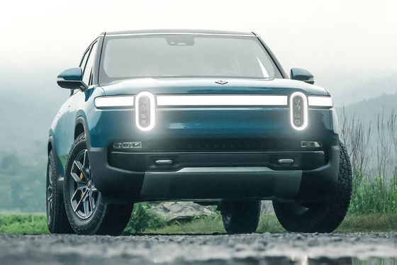 2023 RIVIAN R1S 800P.S 4モーター 660km 走行距離 7人座 全電動動動力SUV