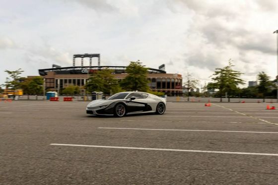 2024 マレンGT純電動スポーツカー 380kmの走行距離 4.2s 0-100km/h加速