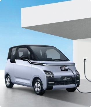 新型電気ミニカー ウーリング エア ev RHD エア EVは30/50 kWの電動モーター 200/300kmの範囲