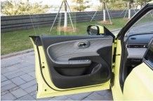 最新の純電動車 ドンフェンナミ 01 ハッチバック電動車 素晴らしい走行距離 固体バッテリー