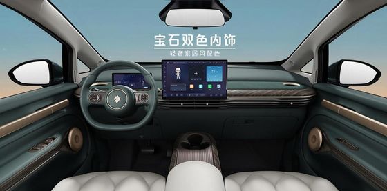バオジャン・ユンドゥー (EQ100) 460 Pro 460kmの走行距離を持つ最もスマートな電気MPV