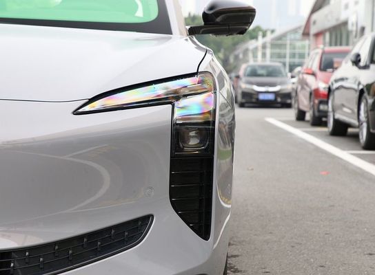 純電動車 中国 有名ブランド ホンキ EH7 2024 600km プロ 600km 長距離と4ドア/5座セダン