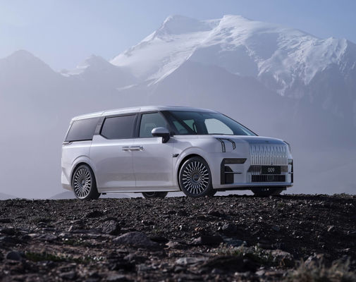 ZEKR 009 純電気豪華MPV MPVS 140kwhバッテリーの期待を再定義 822km CLTC範囲 0-100km / h 4.5秒で