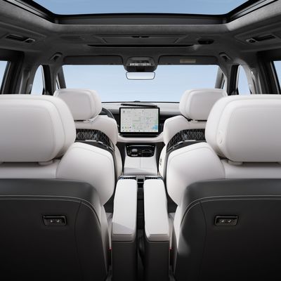 ZEKR 009 純電気豪華MPV MPVS 140kwhバッテリーの期待を再定義 822km CLTC範囲 0-100km / h 4.5秒で