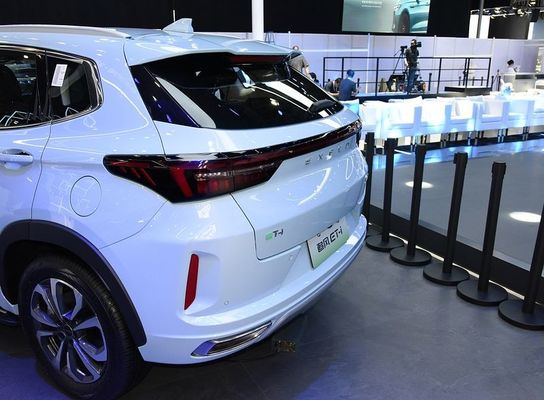 2023年 クラシックEXCEEDハイブリッド車 チェリー EXCEED ET-i 1.5T 156hp L4+ 125電動モーター 180km/h 最高速 0-100km/h 7秒で