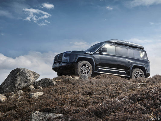 プレセール 2024 北京車展 BYD 陽王U8 2024 高級オフロード車両 1197hp 4モーター 4wd 電動車 BYD U8 ハイブリッド