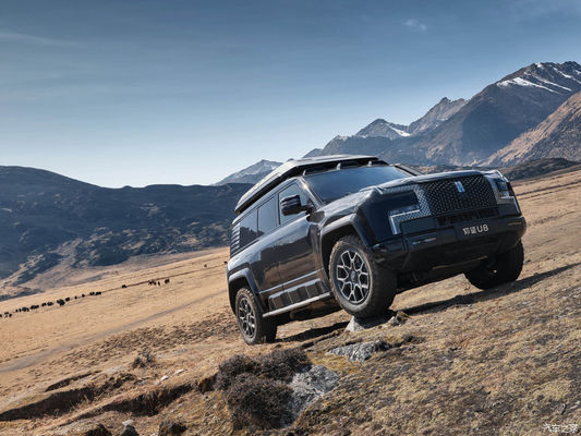 プレセール 2024 北京車展 BYD 陽王U8 2024 高級オフロード車両 1197hp 4モーター 4wd 電動車 BYD U8 ハイブリッド