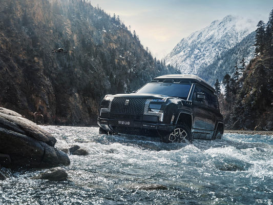 プレセール 2024 北京車展 BYD 陽王U8 2024 高級オフロード車両 1197hp 4モーター 4wd 電動車 BYD U8 ハイブリッド