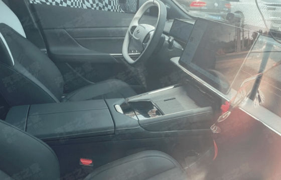 プレセール2024 最新純電動車 東フェン Eπ 008 Ev 5ドア/6座 SUV CLTC 636km 200kw モーターパワー 新しいEV CAR